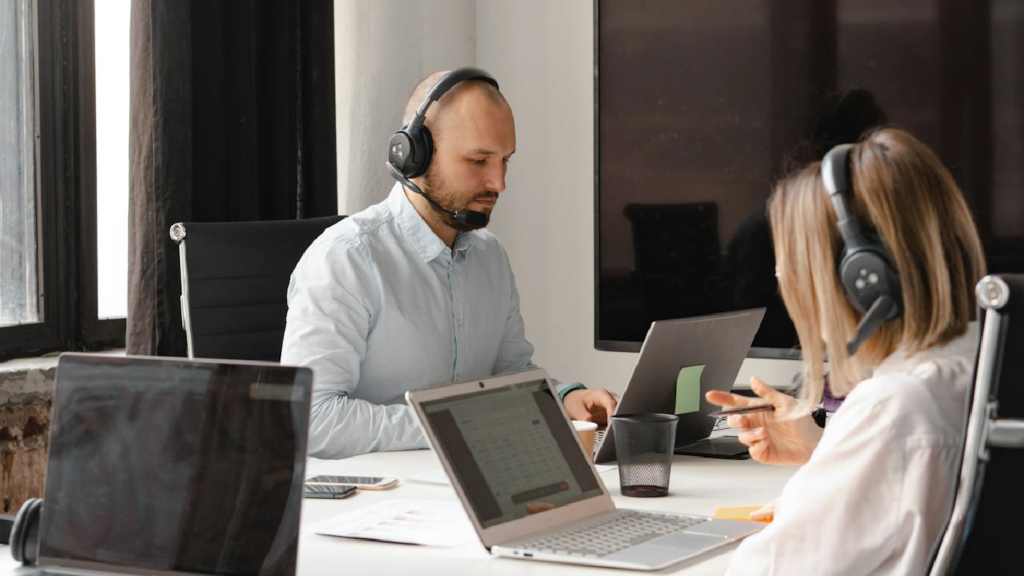 Socio estratégico BPO gestionando procesos